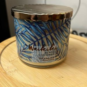 WAIKIKI BEACH COCONUT CANDLE